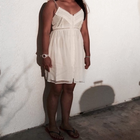 White Topshop Dress - Picture 3 of 3